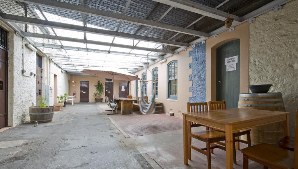 The Old Mount Gambier Gaol Hotel Exterior photo